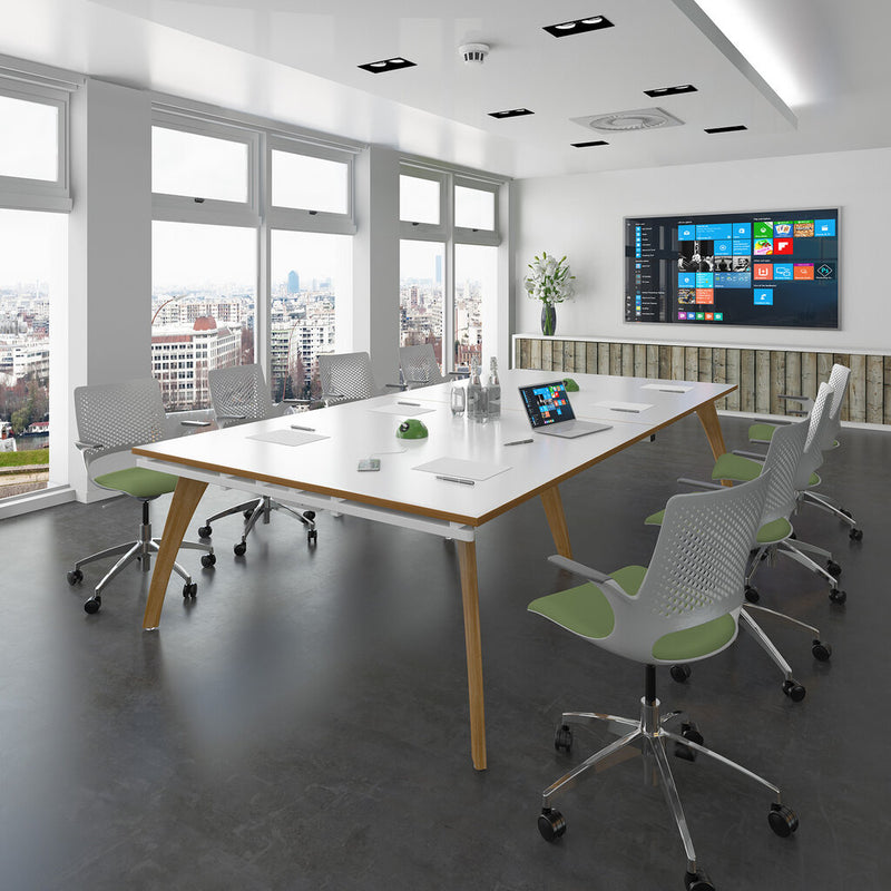 Solus office setting