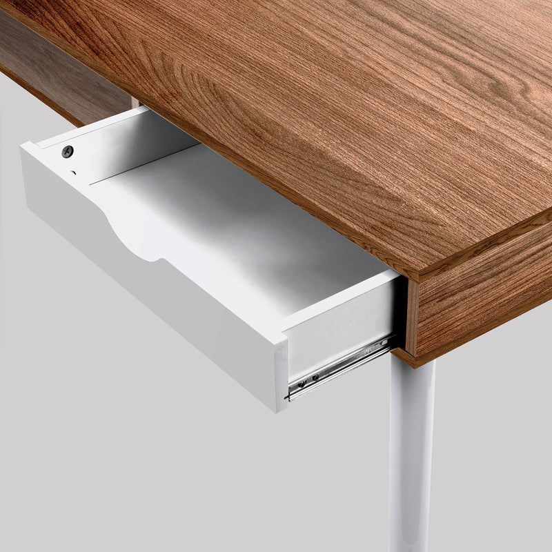 Nautilus Tromso desk detail