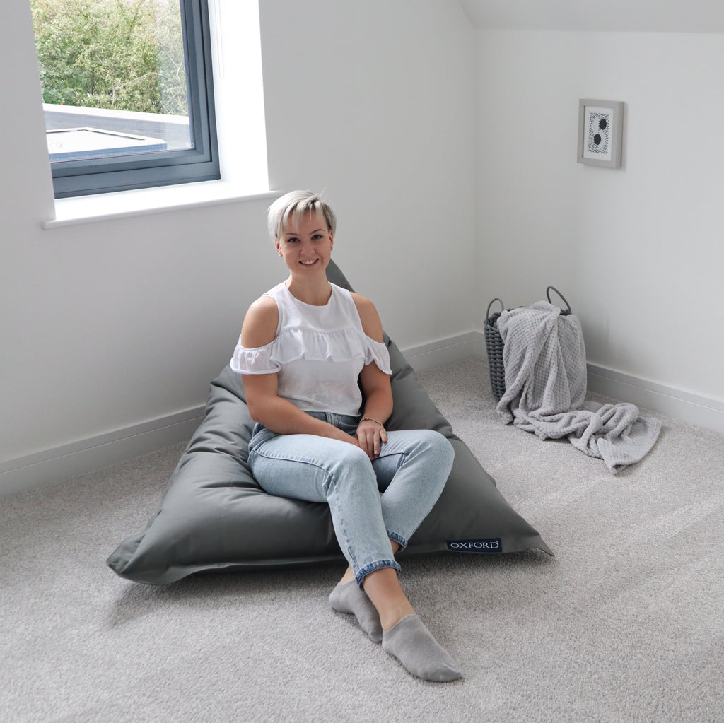 Girl on grey Oxford Beanbag MOSA
